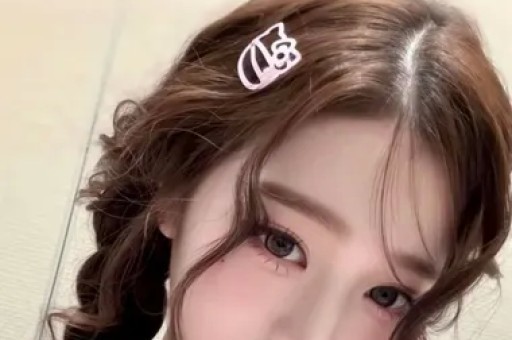 优思益塌房始末：明星集体道歉背后假洋牌与代工厂的真相