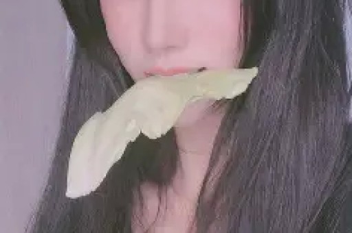 刚官宣23岁网红女友仅3天林俊杰就因亲吻幼童被骂上热搜？完整视频曝光后全网集体道歉！