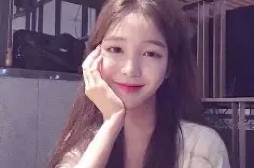 41岁日本女星深田恭子出轨！趁富豪男友出差私会导演