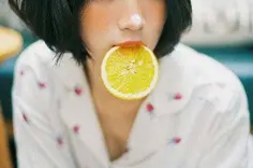 和前男友相爱18年没结婚如今48岁被对方撕上热搜人设崩塌后竟引全网心疼···